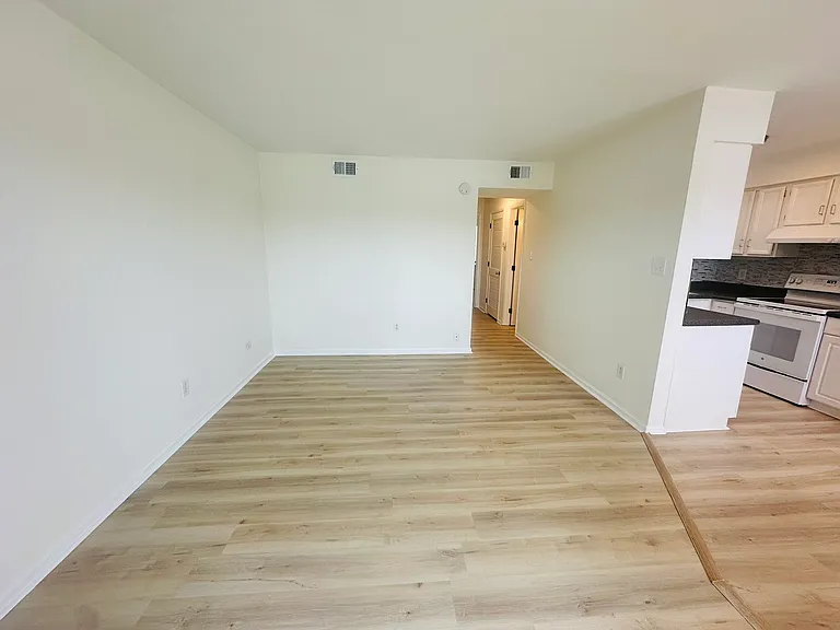 615 W Ocean View Ave #A — Photo 4