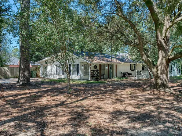 4446 Valhalla Ln, Orange, TX 77630