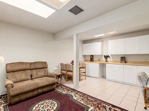 4th image of 3325 N Manor Dr