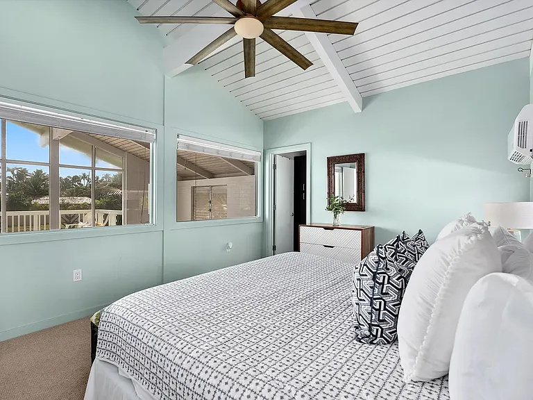 100 N Kalaheo Ave #C — Photo 9