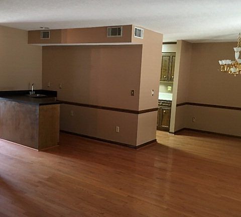 4th image of 417 Creekwalk Dr