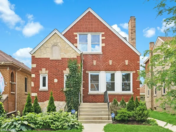 5945 W Cornelia Ave, Chicago, IL 60634