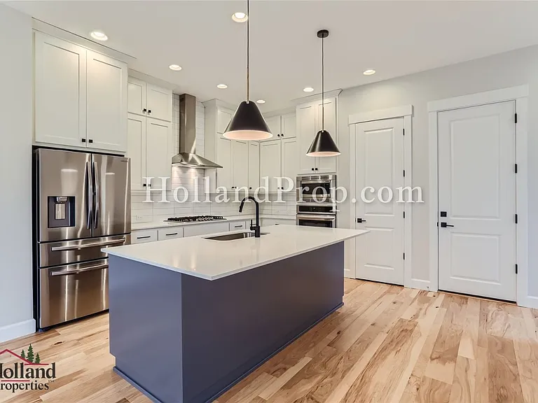 7045 SE Genrosa St — Photo 5