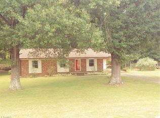 125 Ginny Rd, Eden, NC 27288