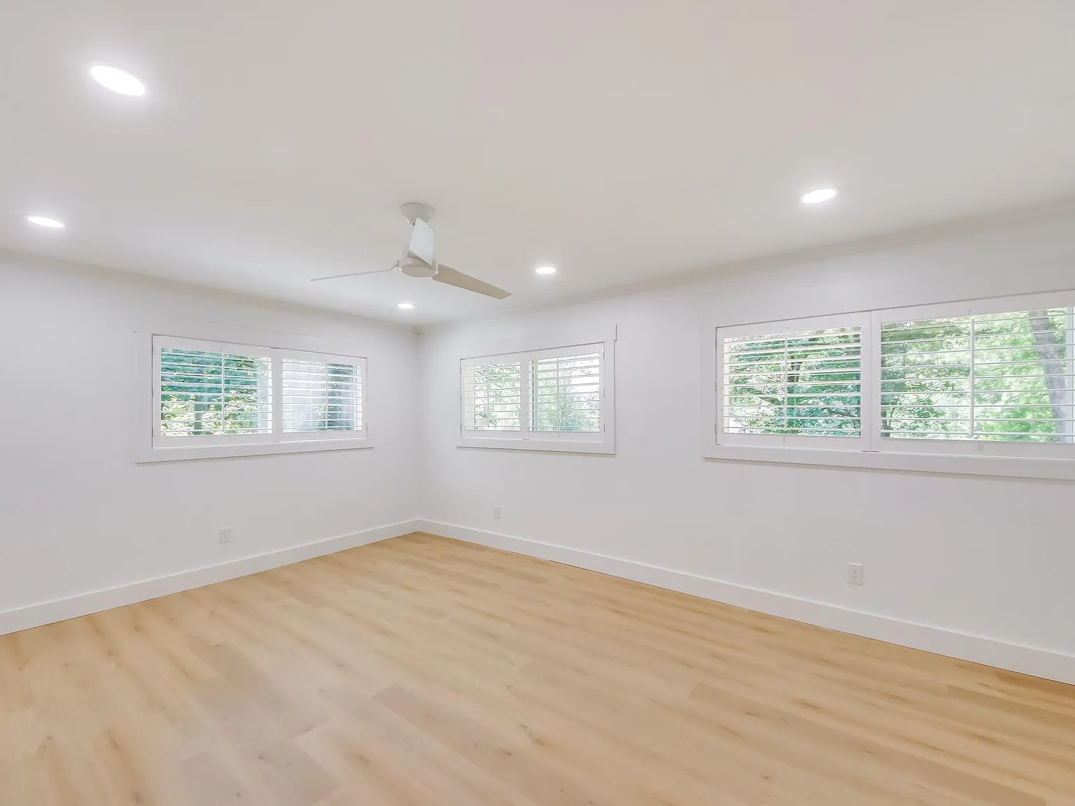 2 bed, 1250 sqft, $3,000 — Photo 4