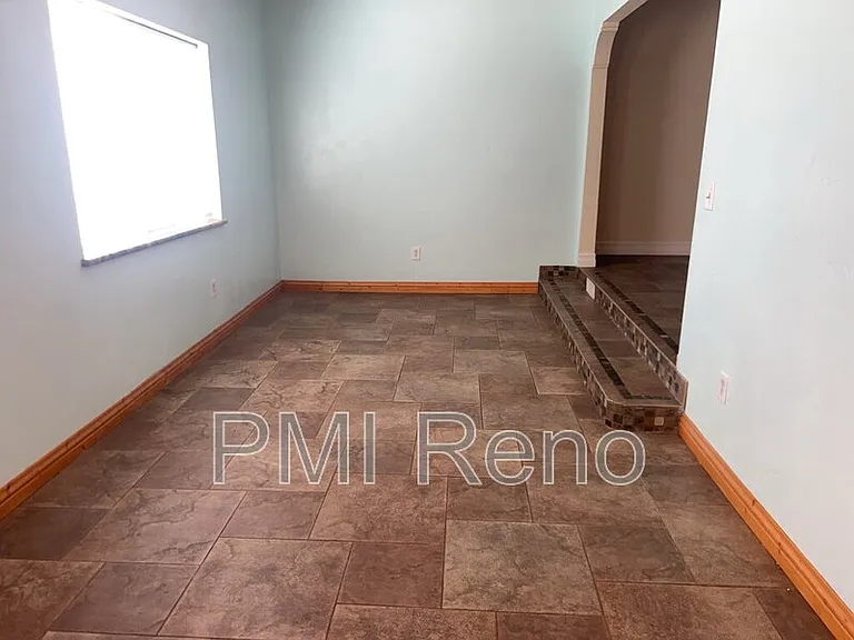 2856 Waterfield Dr — Photo 7
