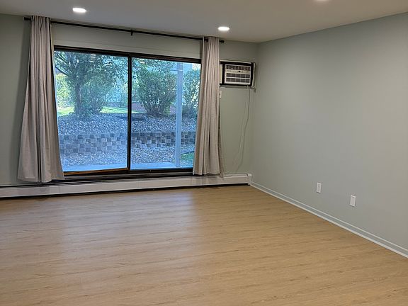 2nd image of 4004 Foss Rd NE #102