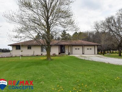 5345 E Apple Rd, Firth, NE, 68358