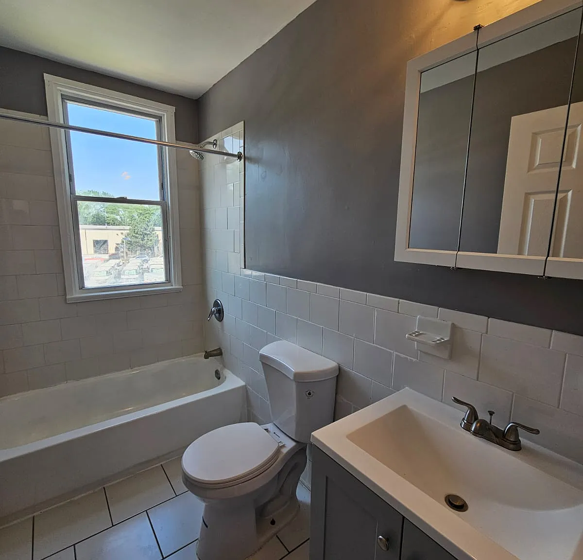 2 bed, $1,795 — Photo 2