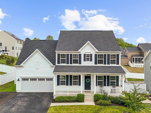 2nd image of 8308 Legacy Cir