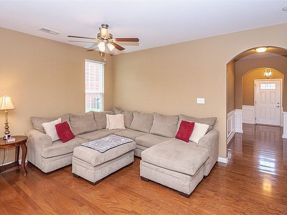 5th image of 8928 Ringview Dr