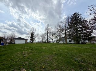610 W Green St, Newman, IL