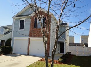 8137 Wesley Farm Dr, Raleigh, NC 27616