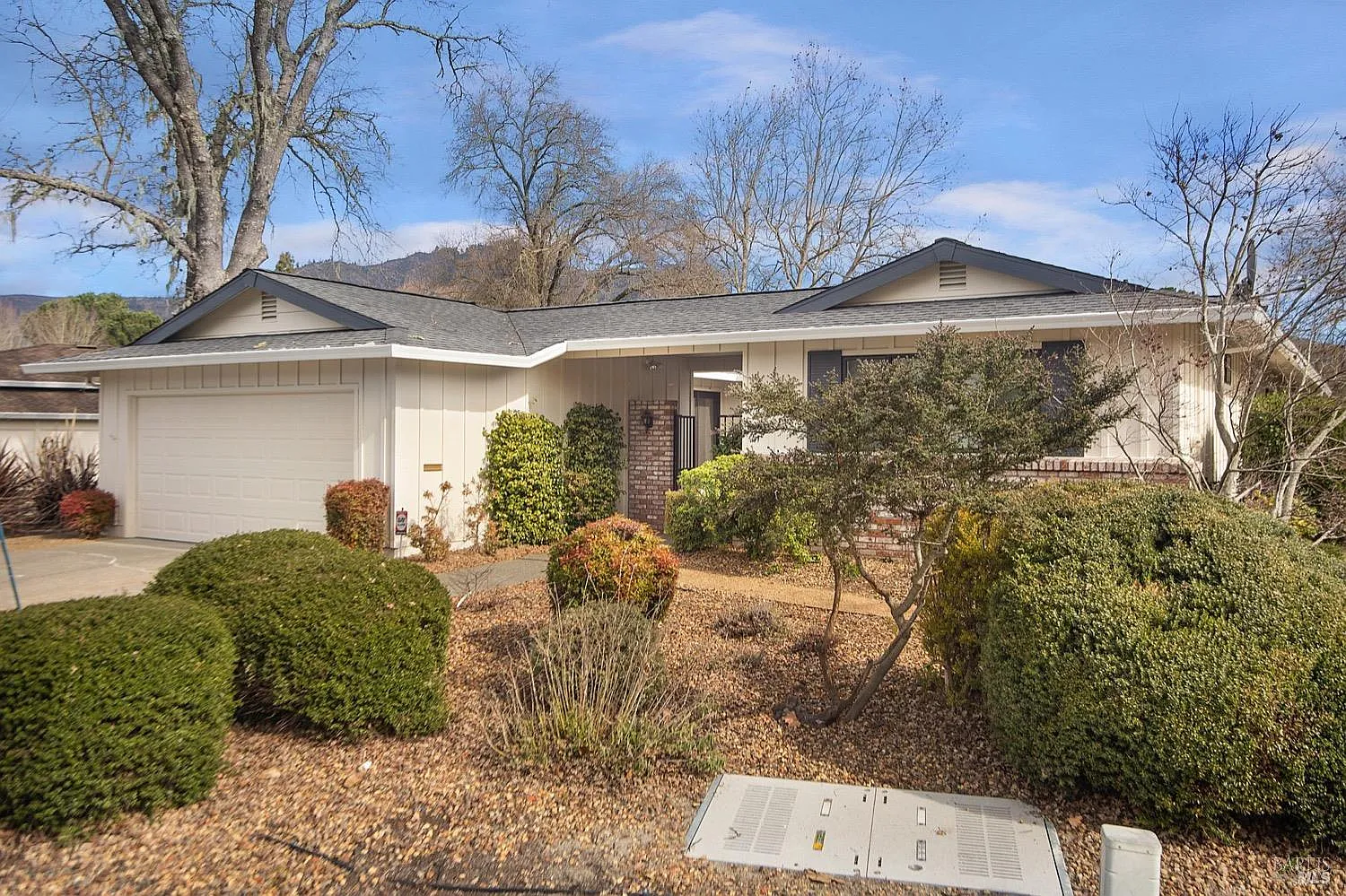 359 Twin Lakes Drive photo 1