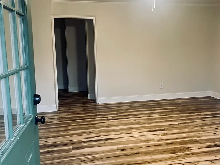 335 Pierce Ave #335 — Photo 2