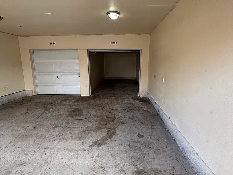 3229 W 63rd St — Photo 23
