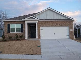 116 Hartmann Crossing Dr, Lebanon, TN 37087