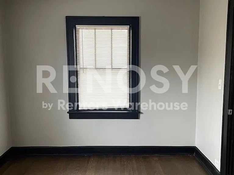 576 S Oxford Ave — Photo 3