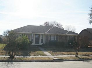 218 W Apollo Rd, Garland, TX 75040