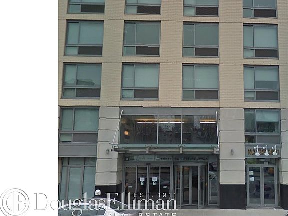 5th image of 257 Gold St APT 1009