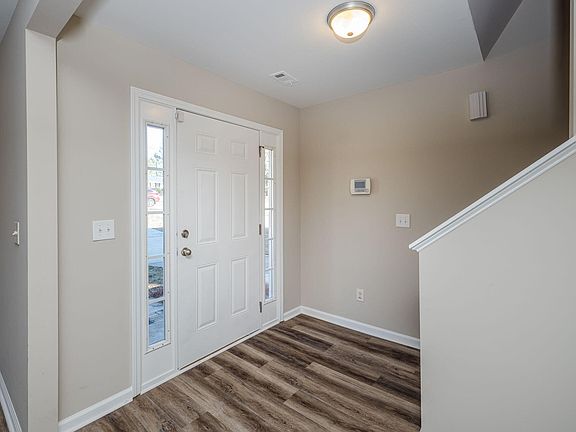 5th image of 1476 Collins Drive