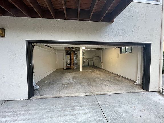 3rd image of 81 Corte Lenosa APT A