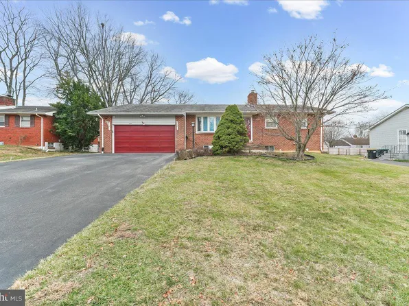 206 Werden Dr, New Castle, DE 19720