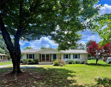 4942 Shattalon Dr, Winston Salem, NC, 27106