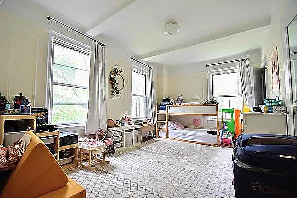 1st image of 165 W 91st St Unit 3D