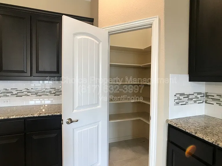 9925 Tule Lake Rd — Photo 11