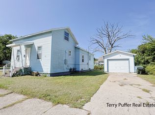 460 Orchard Ave, Muskegon, MI 49442