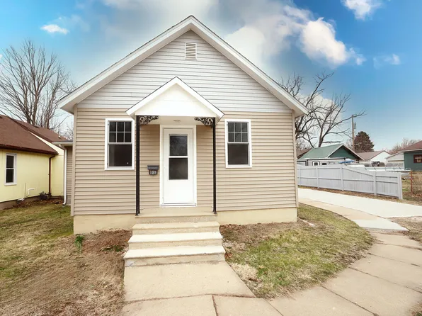 1009 Mamie Eisenhower Ave, Boone, IA 50036