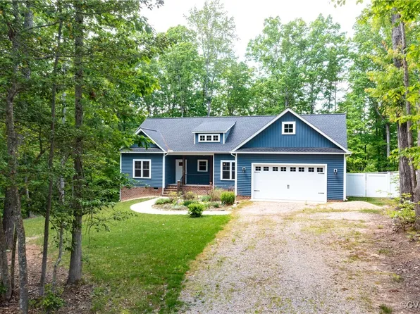 3536 Westbriar Ln, North Dinwiddie, VA 23803