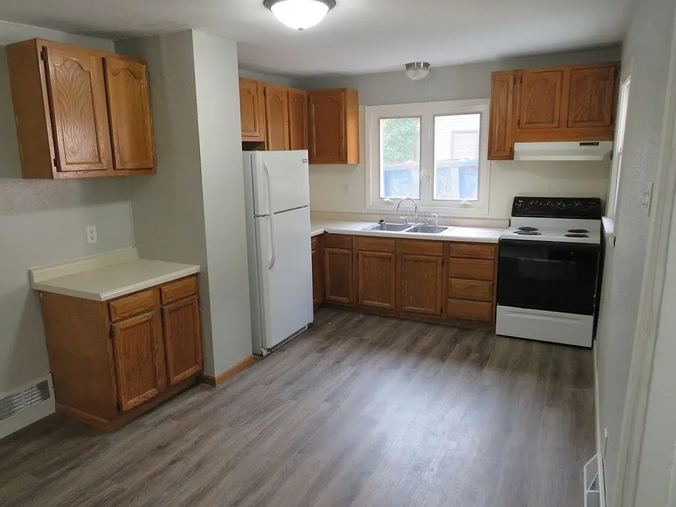 3406 Blakeley Ave