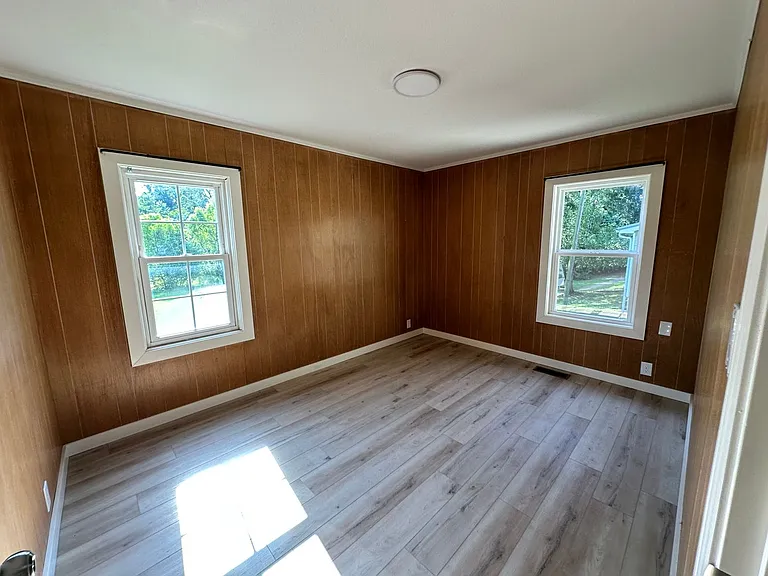 1060 Stringtown Rd #D — Photo 2