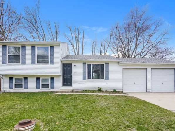 1324 Woodpointe Dr, Indianapolis, IN 46234