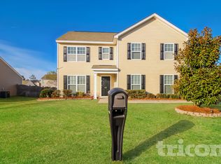 831 Dovefield Ln, Lexington, SC 29073