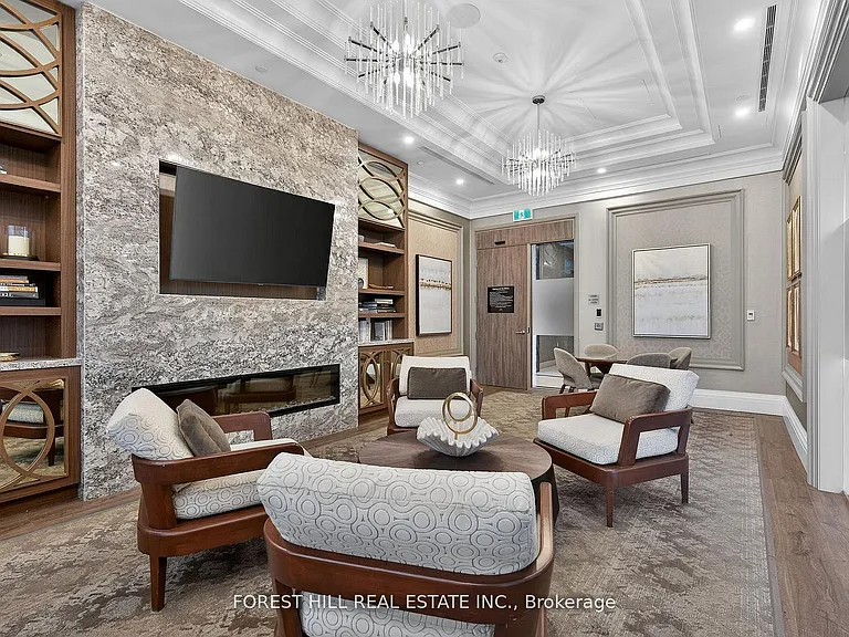 10 Gatineau Dr #208 — Photo 4