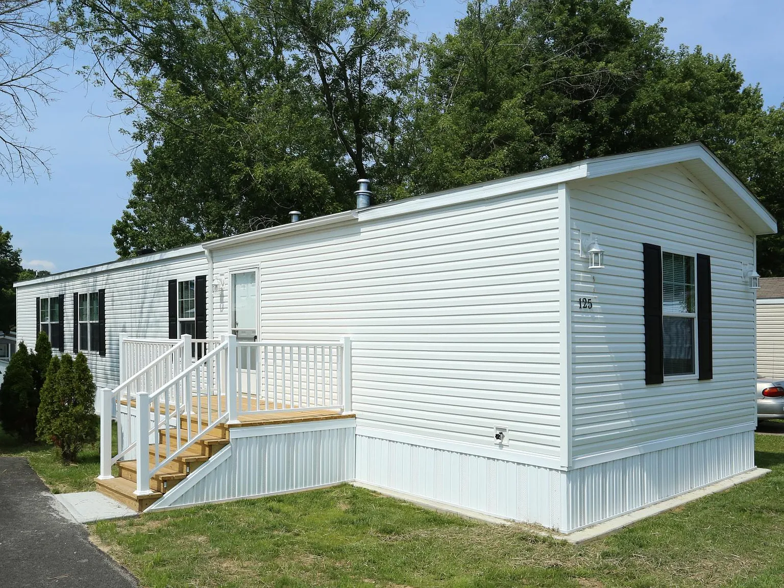 Spreading Oaks Village — Photo 2