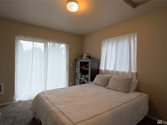 5th image of 7860 NE Beachwood Ave