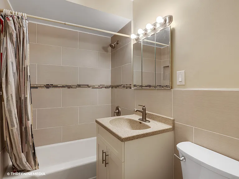 835 Ridge Ave #402 — Photo 14