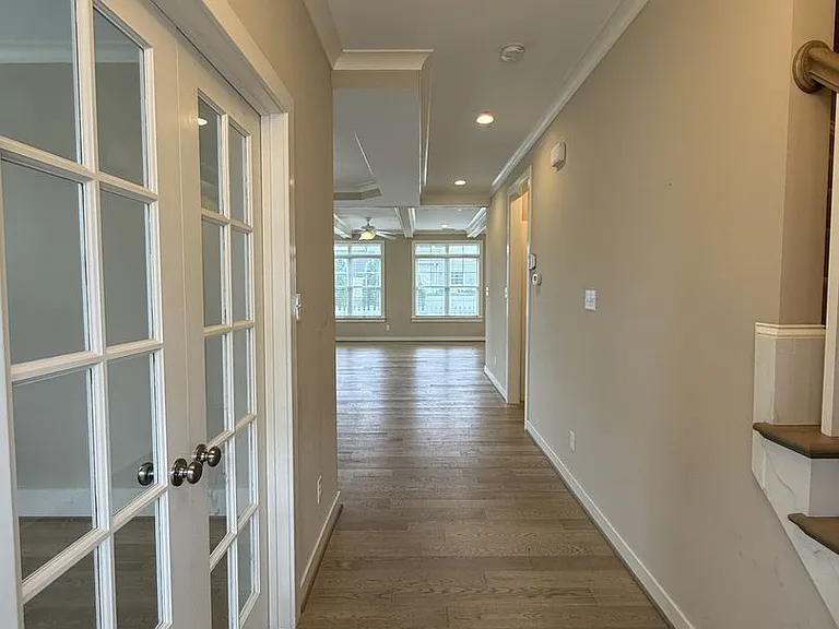 3 Village Park Ln — Photo 3