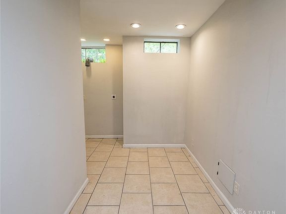 3rd image of 5765 Philadelphia Dr