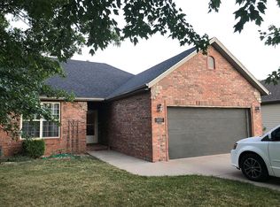5037 S Red Oak Ave, Battlefield, MO 65619