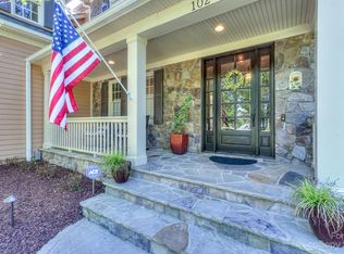 102 Tannenbaum Ct, Mooresville, NC 28117