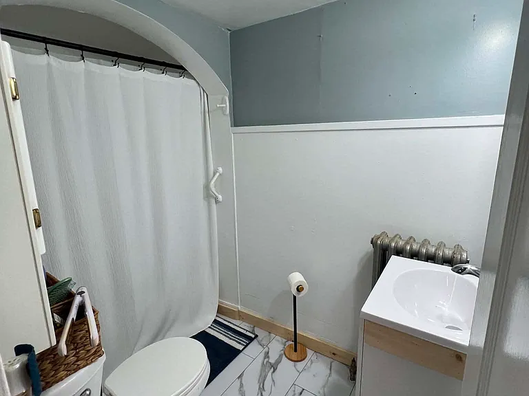 1003 Oak St #3 — Photo 9