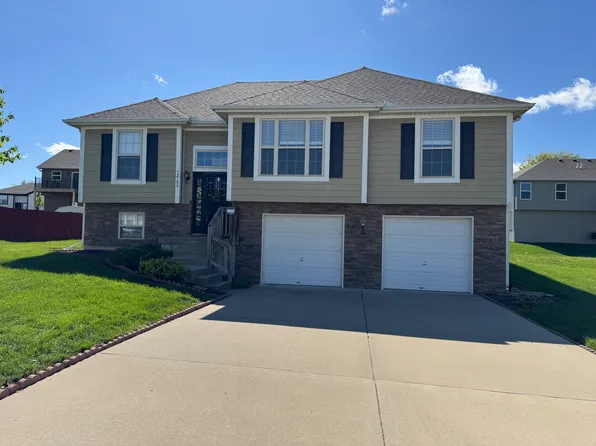 12708 Lowell Ave, Grandview, MO 64030