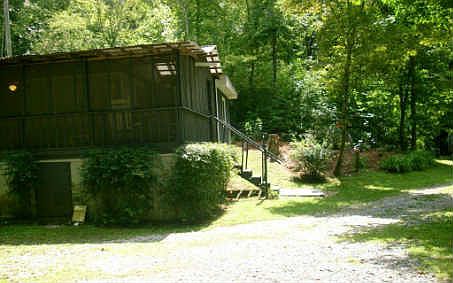 2nd image of 192 Meadowbrook Ln #1