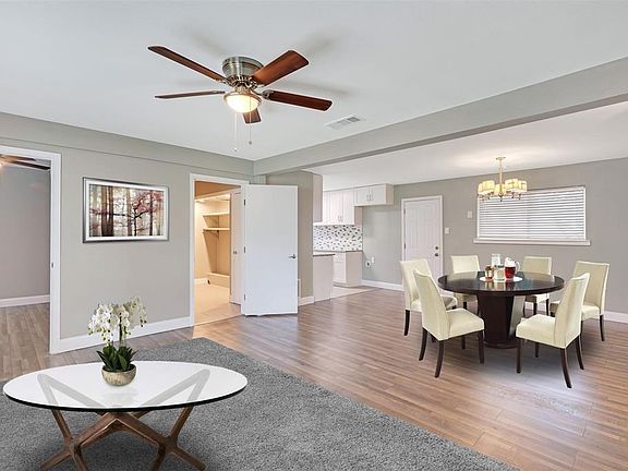 4th image of 738 Pebble Creek Ln