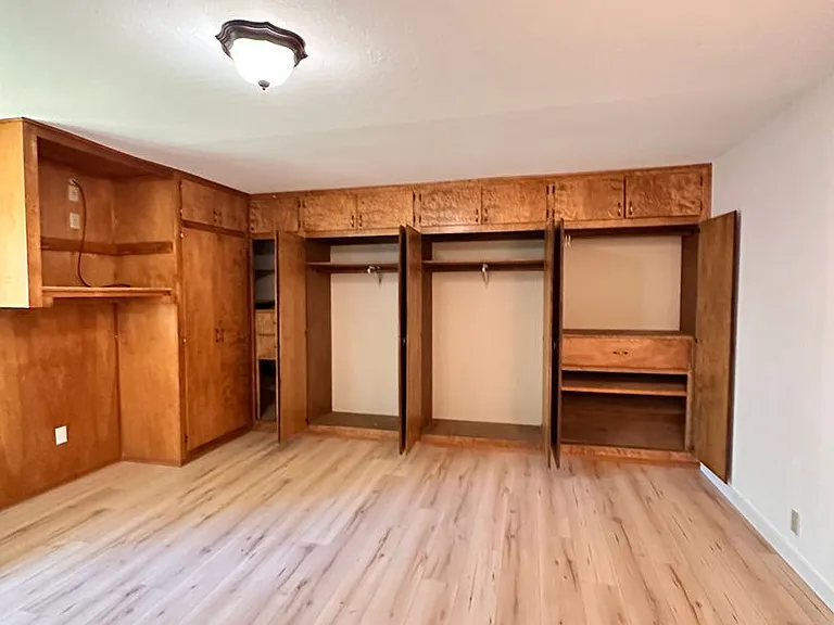 927 Acacia Ln — Photo 19